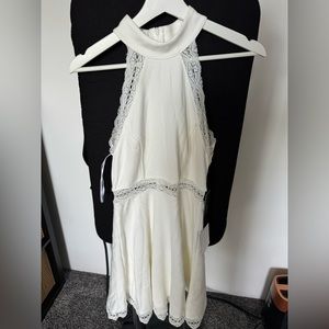Lulu’s White mini dress Size: S New with tag